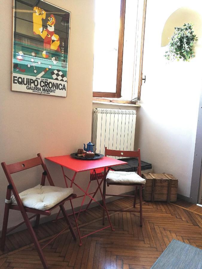 A Casa Nostra Nel Centro Storico Apartment Turin Bagian luar foto
