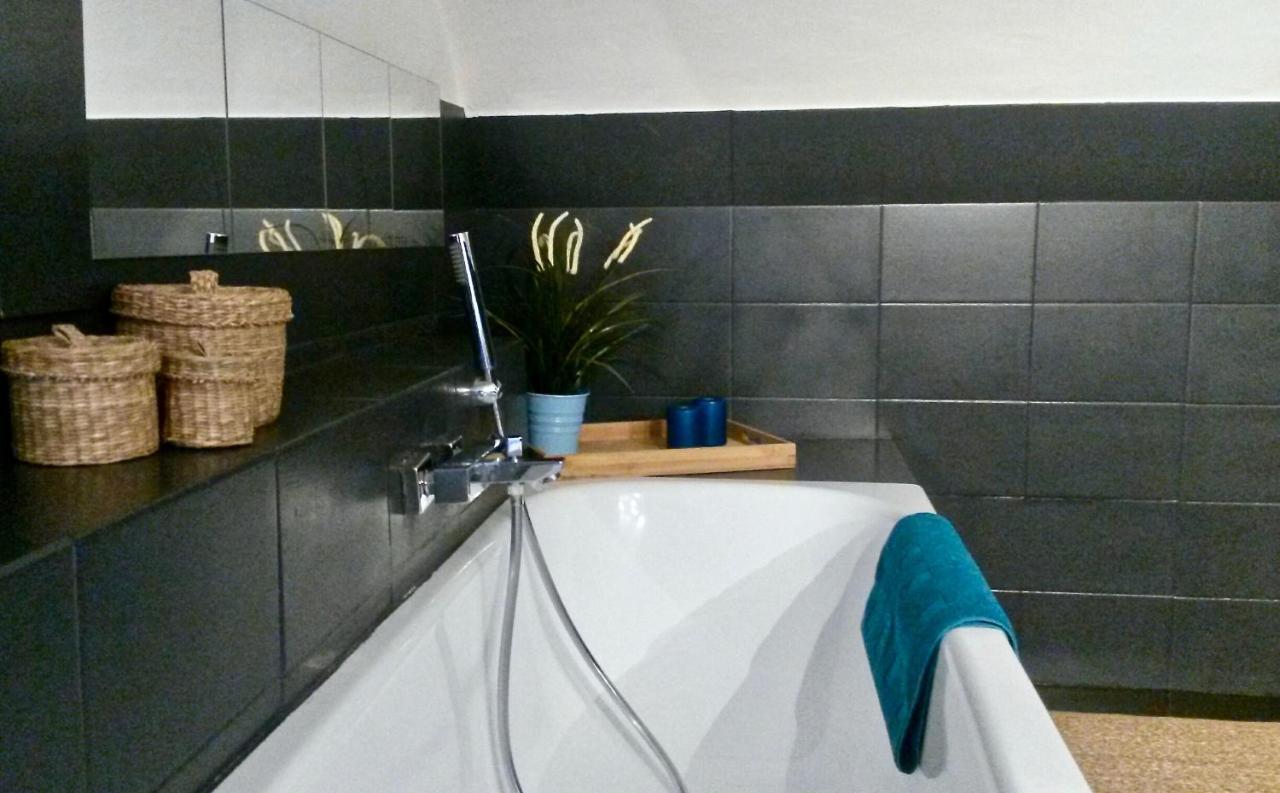 A Casa Nostra Nel Centro Storico Apartment Turin Bagian luar foto