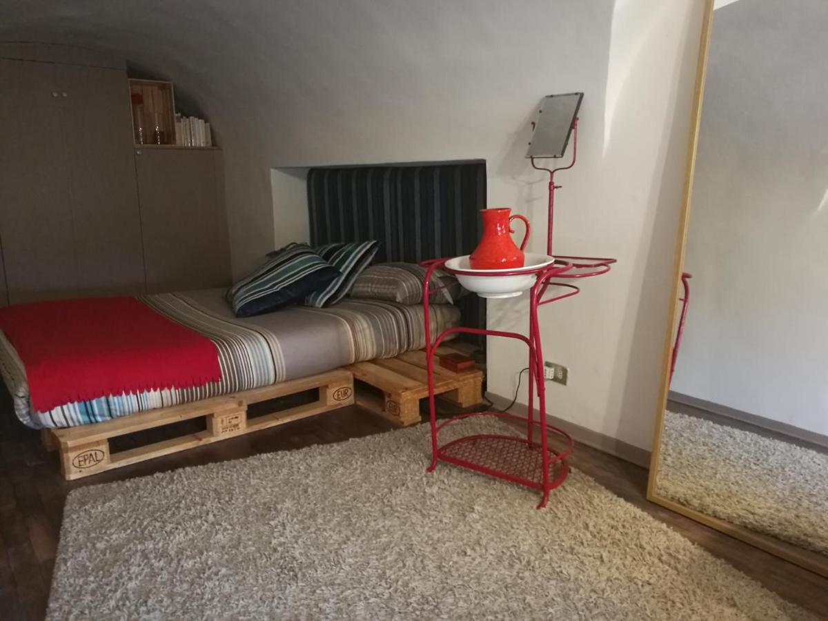 A Casa Nostra Nel Centro Storico Apartment Turin Bagian luar foto